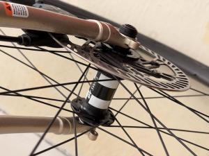 All City Space Horse — allcity spacehorse front hub dt swiss disc closeup