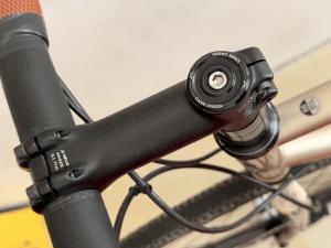 All City Space Horse — allcity spacehorse stem headset cane creek closeup